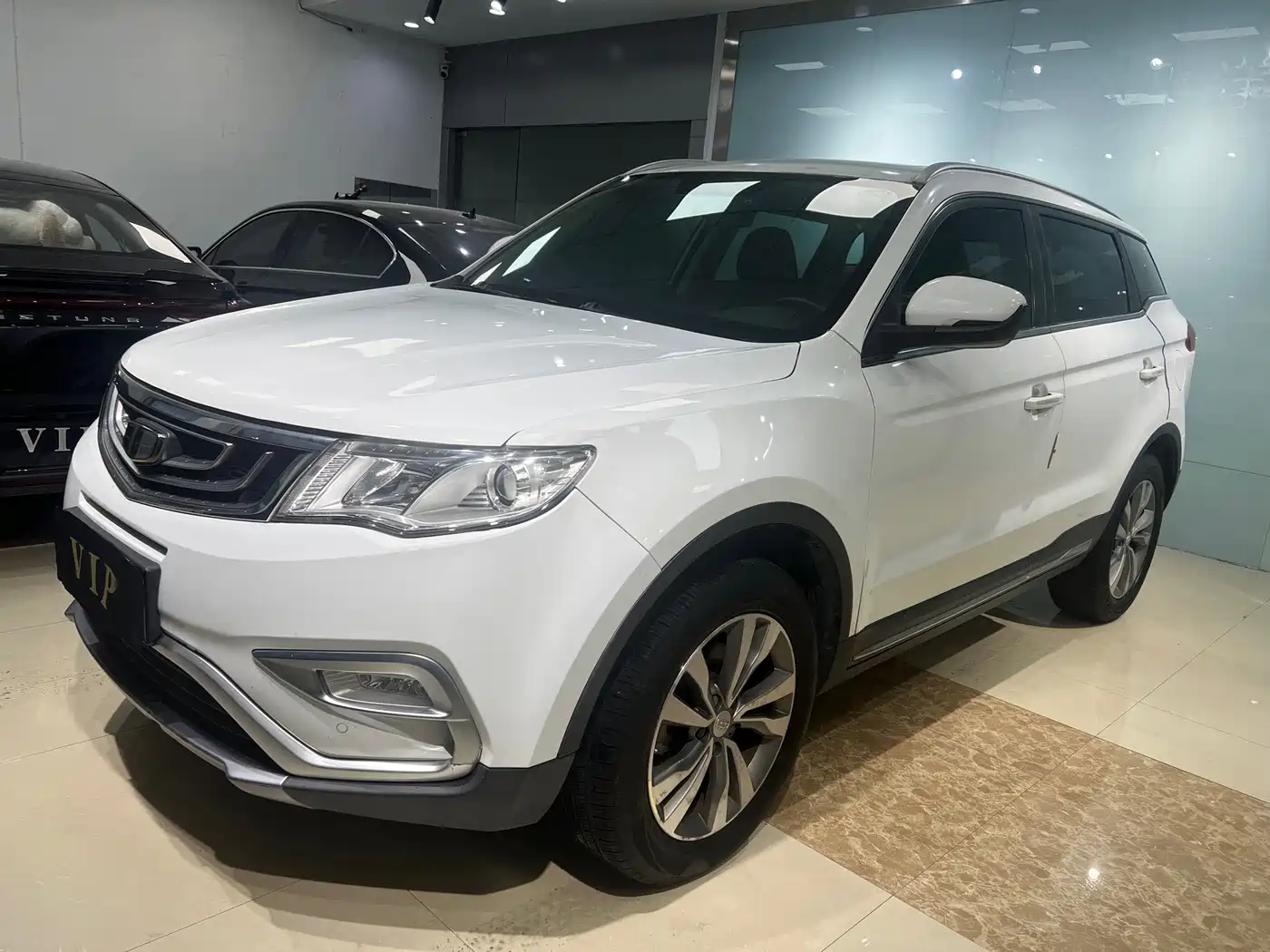 Фото 2 - Geely Boyue