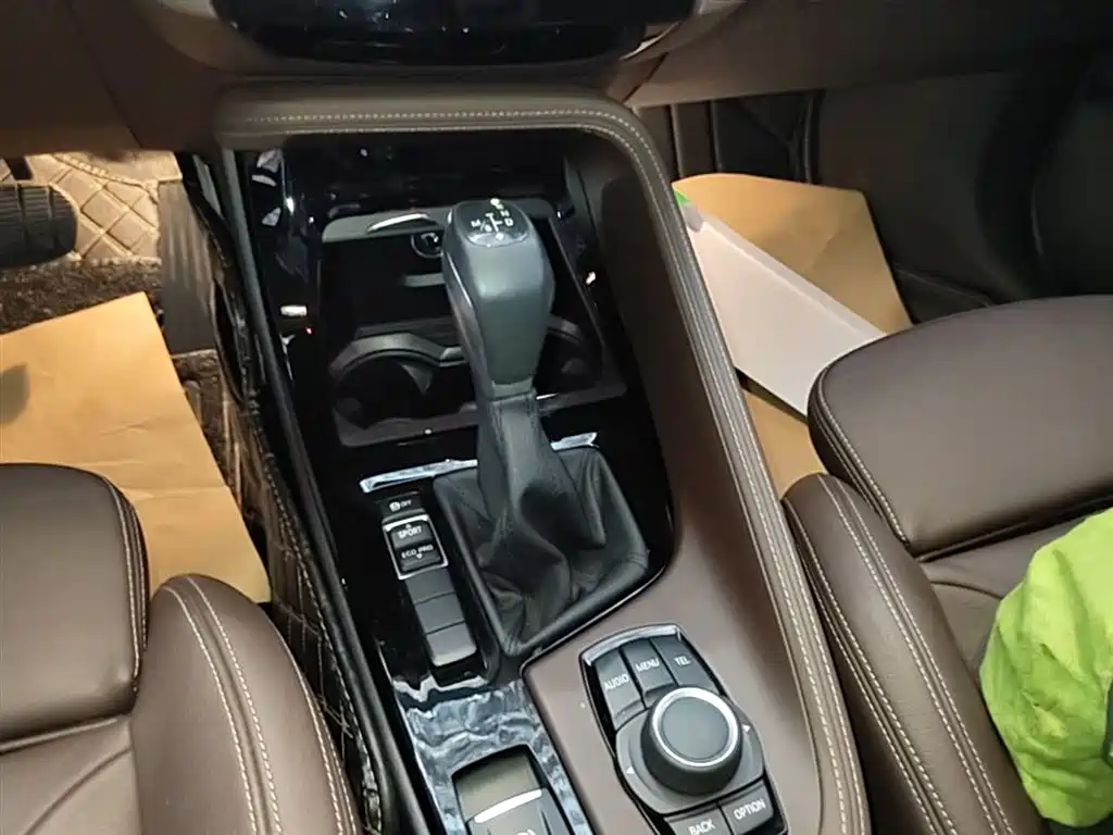 BMW X1 2018 sDrive18Li Premium Model фото 14