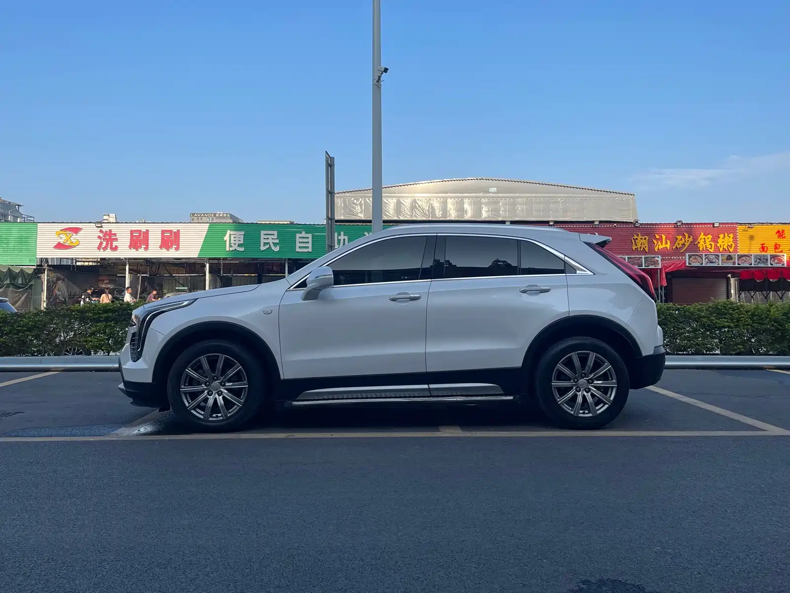 Фото 7 - Cadillac XT4