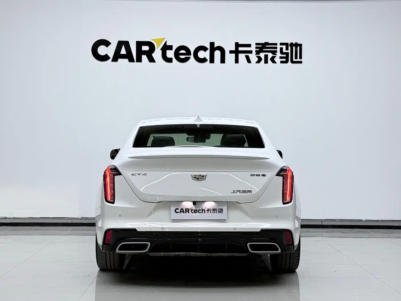 Cadillac CT4 2023 2021 28T Fashion Edition