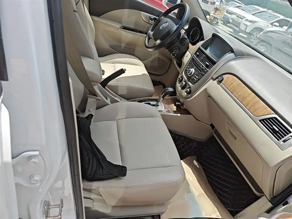 Buick Excelle 2015 1.5L Automatic Premium фото 24