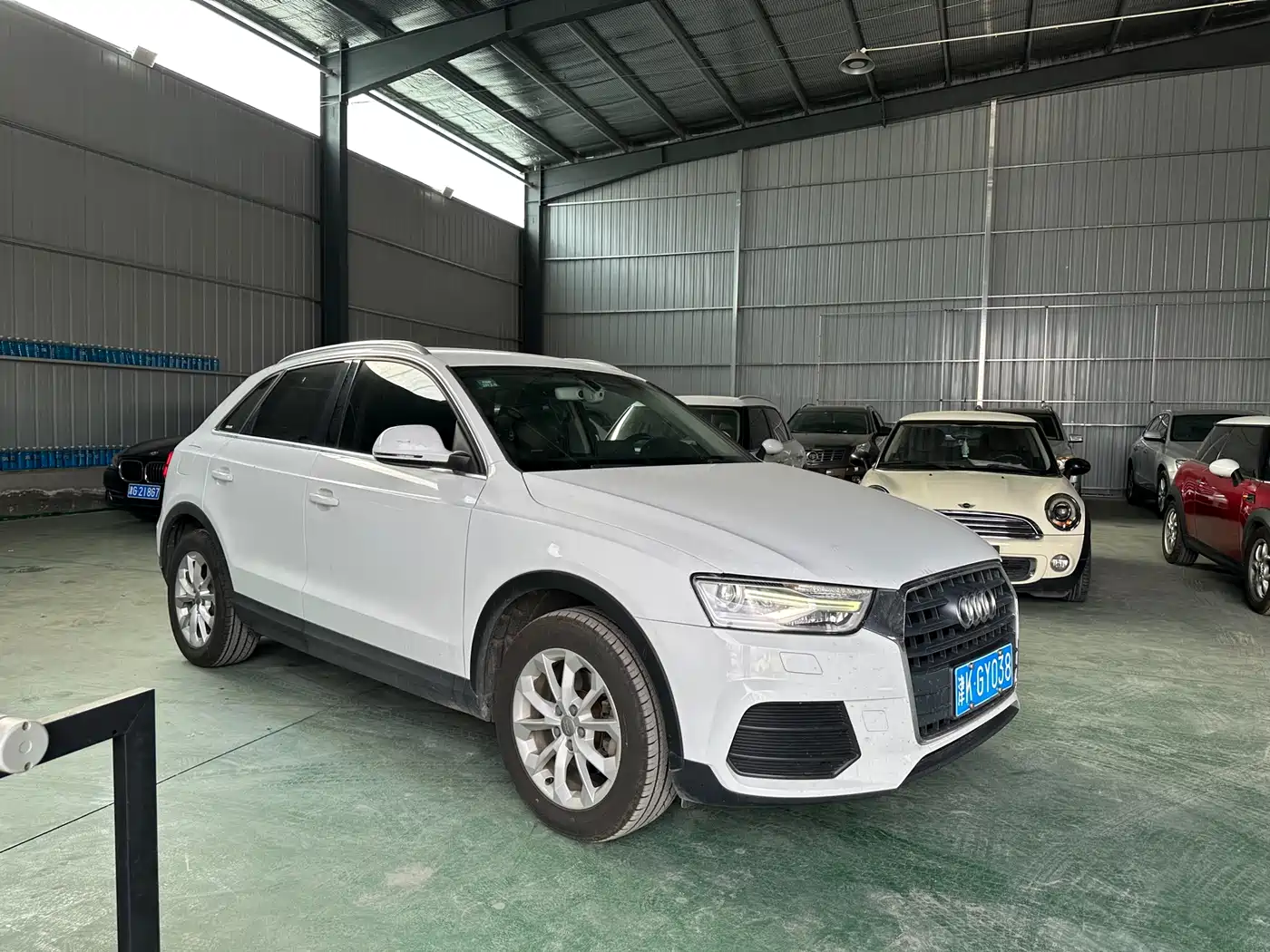 Audi Q3 2016 30 TFSI Standard фото 3