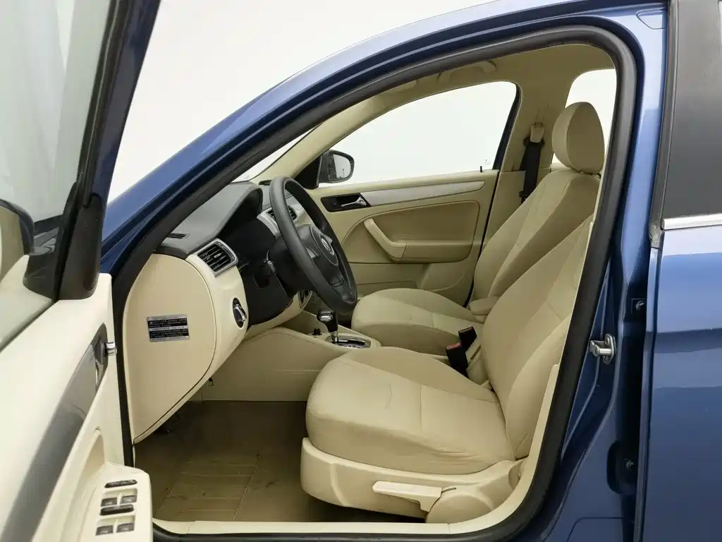 Volkswagen Bora 2011 2011 1.6L Automatic Fashion