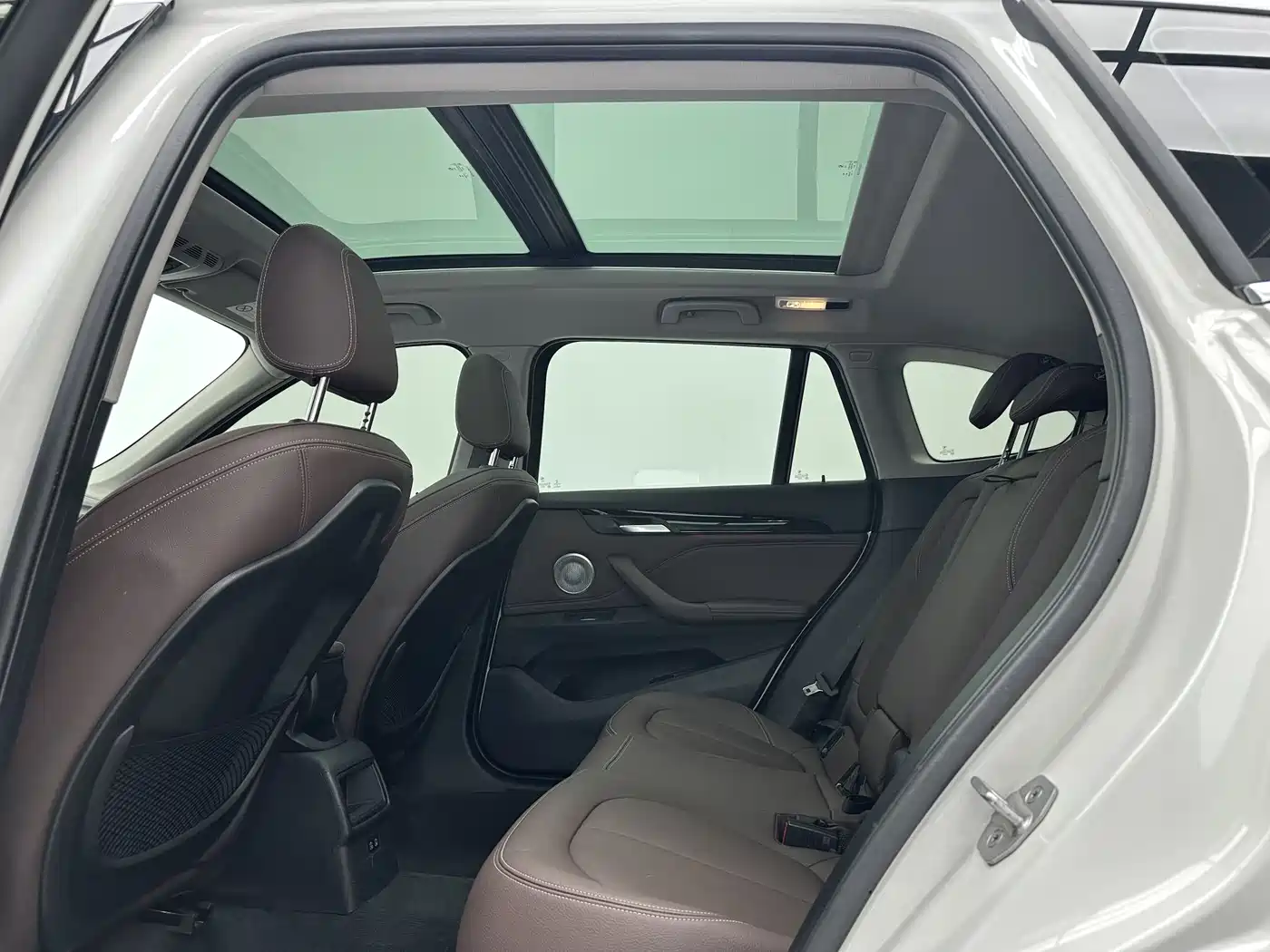 BMW X1 2022 sDrive20Li Fashion фото 6