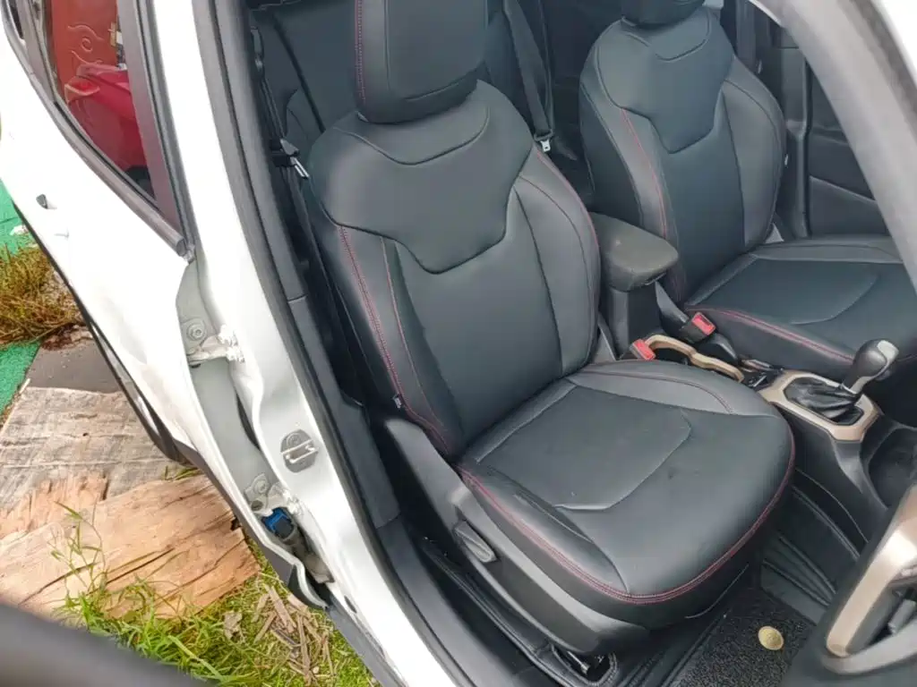 Jeep Renegade 2018 2018 Connected Large Screen Edition 180T Automatic High Energy