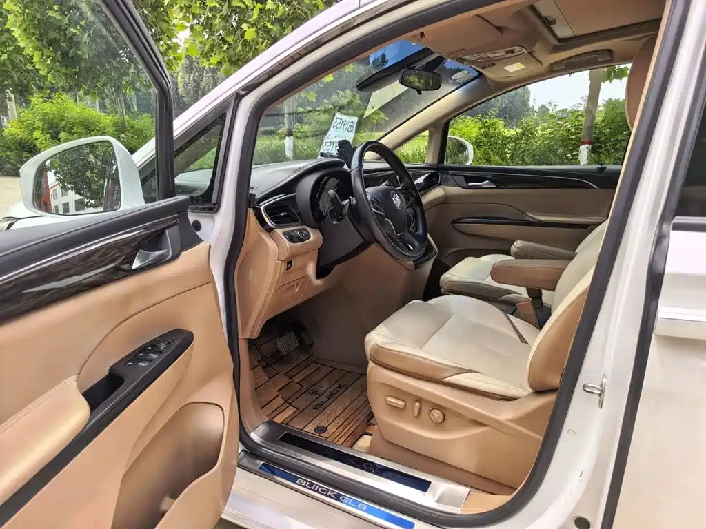 Buick GL8 2018 ES 28T Luxury Type China VI фото 18