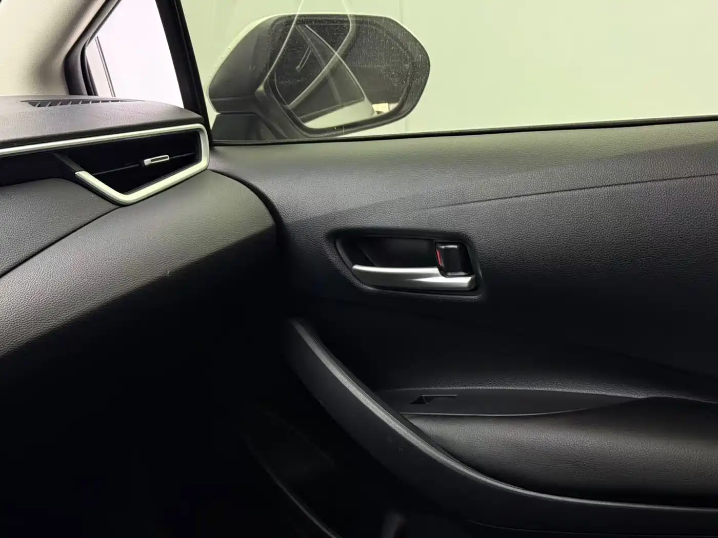 Toyota Corolla 2021 1.2T S-CVT Elite PLUS Edition фото 12