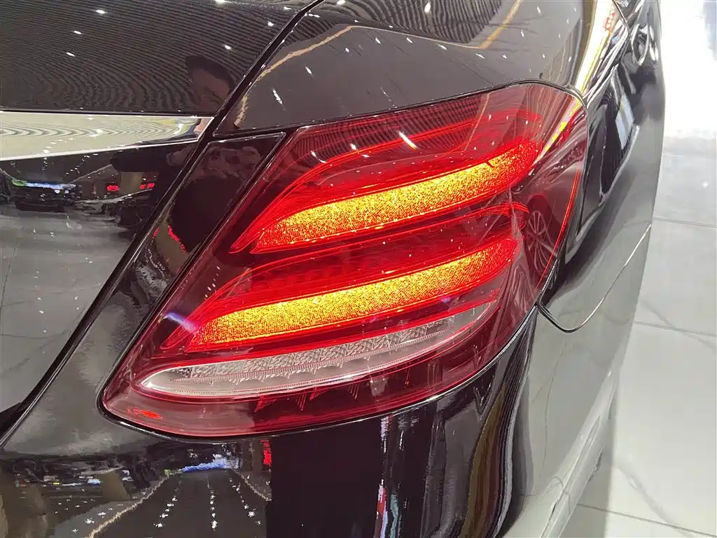 Mercedes-Benz E-Class 2019 Facelift E 300 L Sport Fashion фото 8