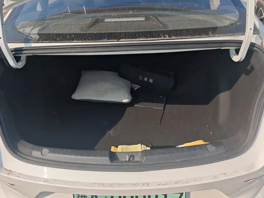 BYD e3 2023 2021 Leading Comfort Edition