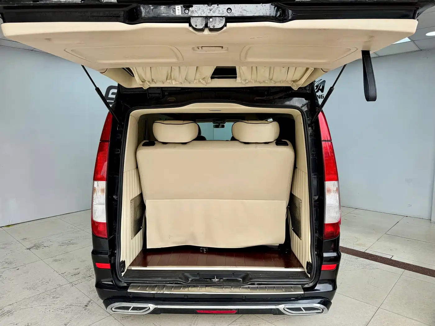 Mercedes-Benz Vito 2015 3.0L Elite фото 16