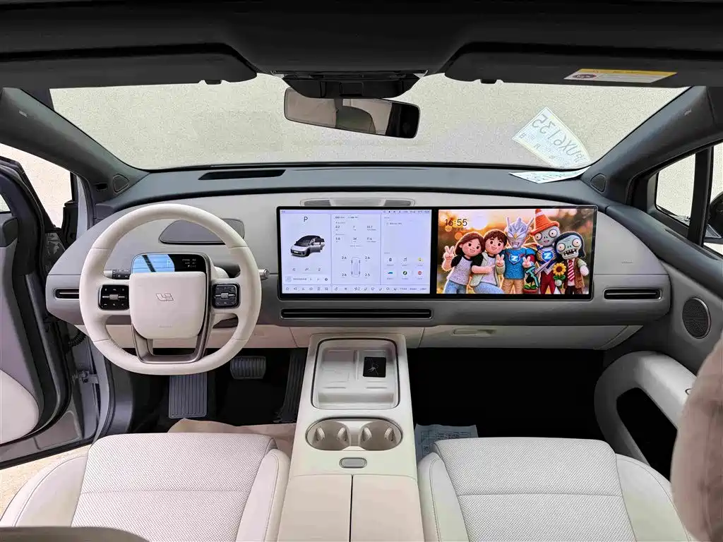 Li Auto i6 2025 2025 2WD Base Model