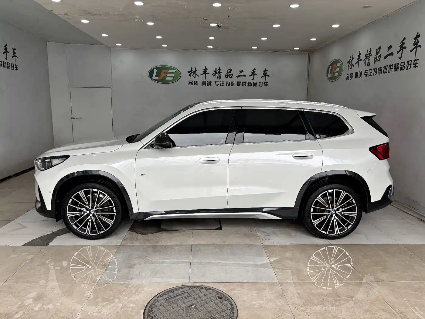 BMW X1 2024 xDrive25Li X Design Package фото 5