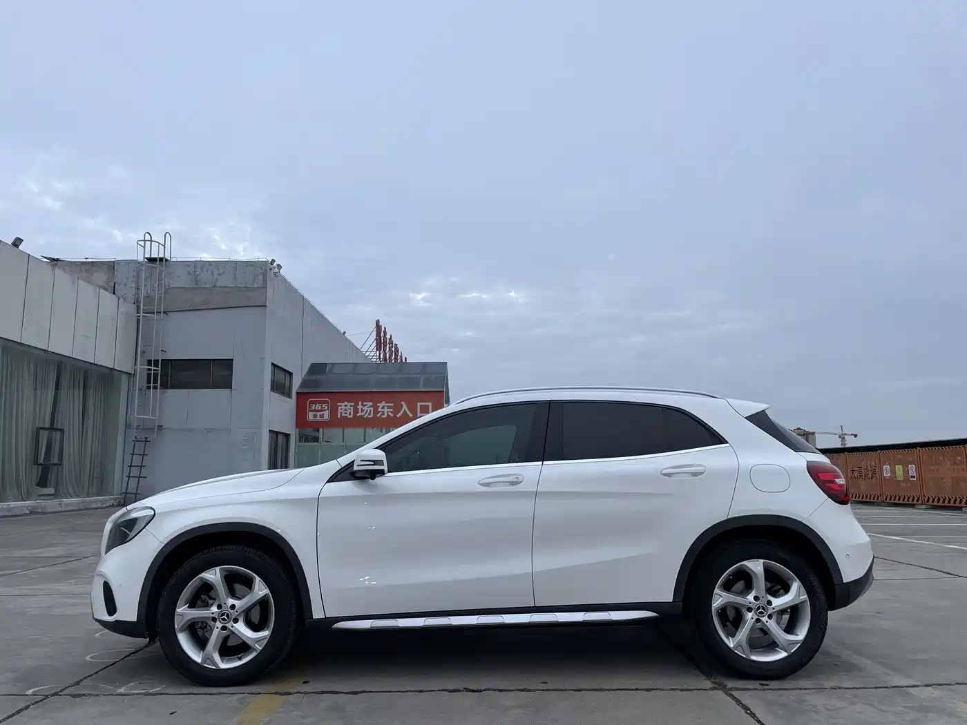 Mercedes-Benz GLA 2019 GLA 200 Dynamic фото 7