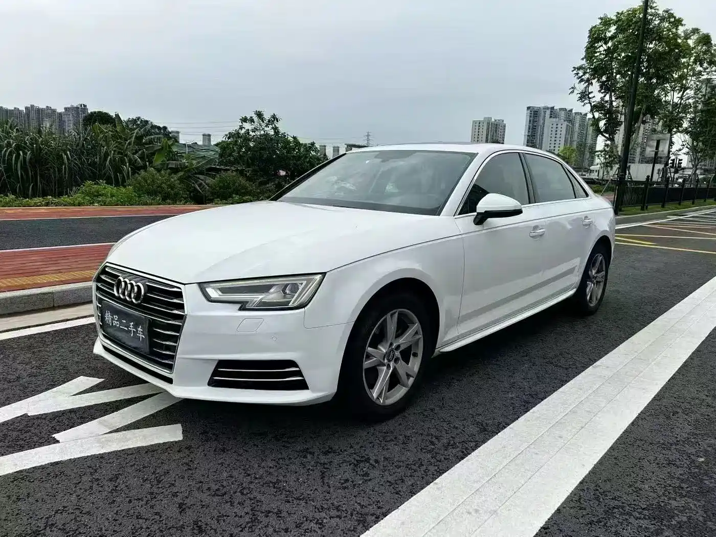 Audi A4L 2018 30th Anniversary 40 TFSI Progressive