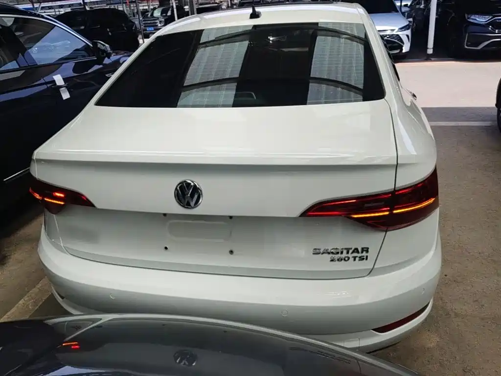 Volkswagen Sagitar 2021 280TSI DSG Surpassing Edition фото 6