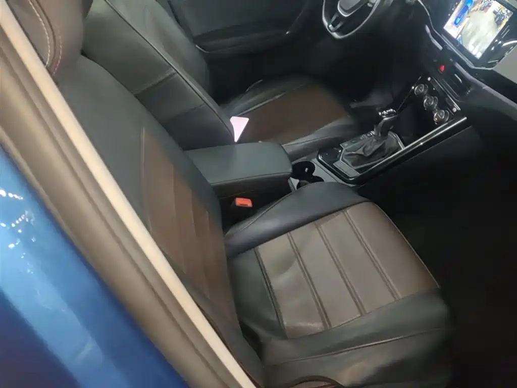Volkswagen Tayron 2019 330TSI 2WD Luxury China VI фото 25