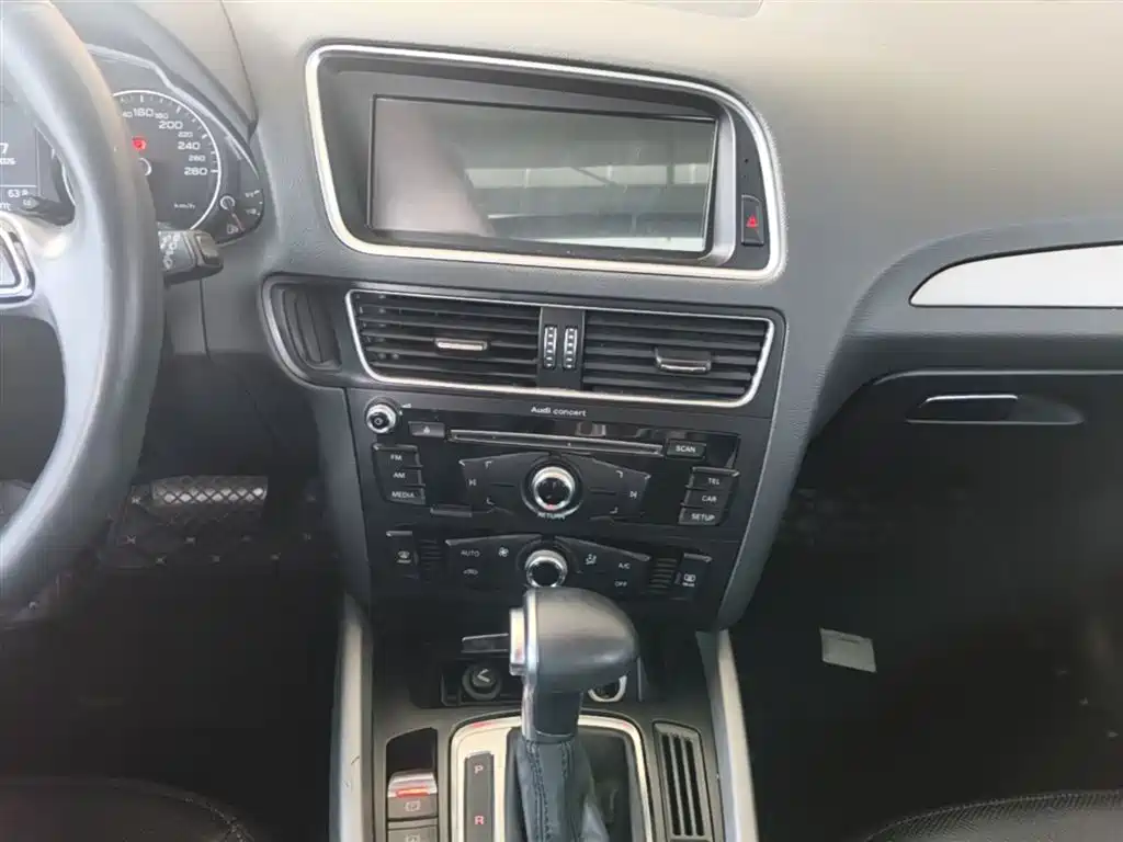 Audi Q5 2016 40 TFSI Progressive Model фото 13