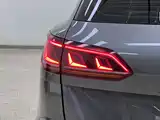 Фото 10 - Volkswagen Touareg