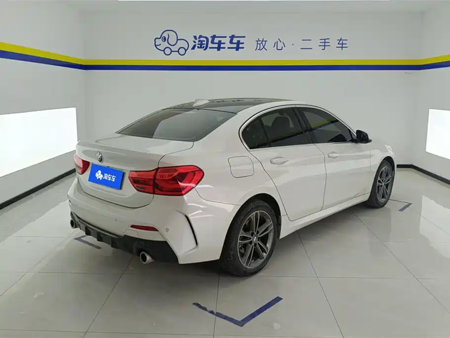 BMW 1 Series 2021 Facelift 120i M Sport фото 3