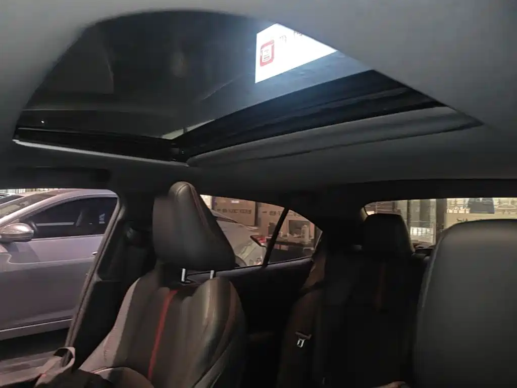 Toyota Levin 2022 185T CVT Sport Edition фото 18