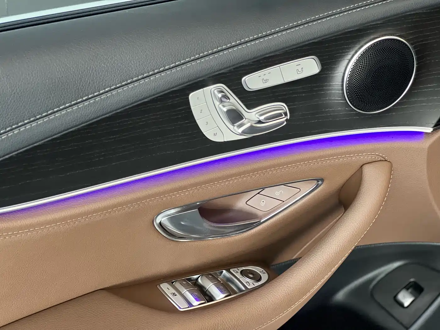 Mercedes-Benz E-Class 2020 E 300 L Sport Fashion Model фото 8