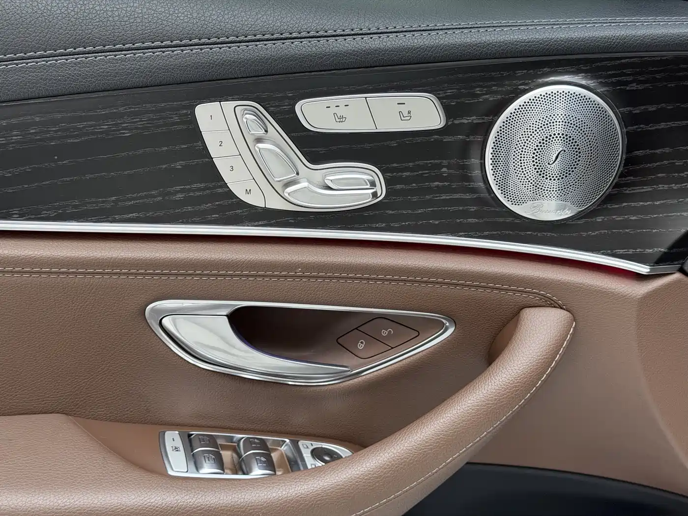 Mercedes-Benz E-Class 2020 Facelift E 300 L Sport Exclusive фото 13