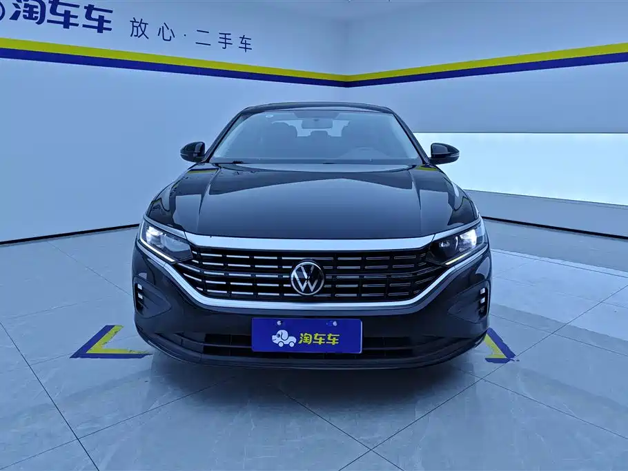 Volkswagen Passat 2025 Outstanding 280TSI Business Edition фото 2