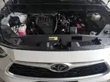 Photo 16 - Toyota Highlander