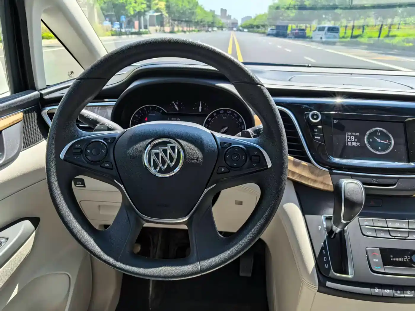 Buick GL8 2017 ES 28T Comfort Type China V фото 10