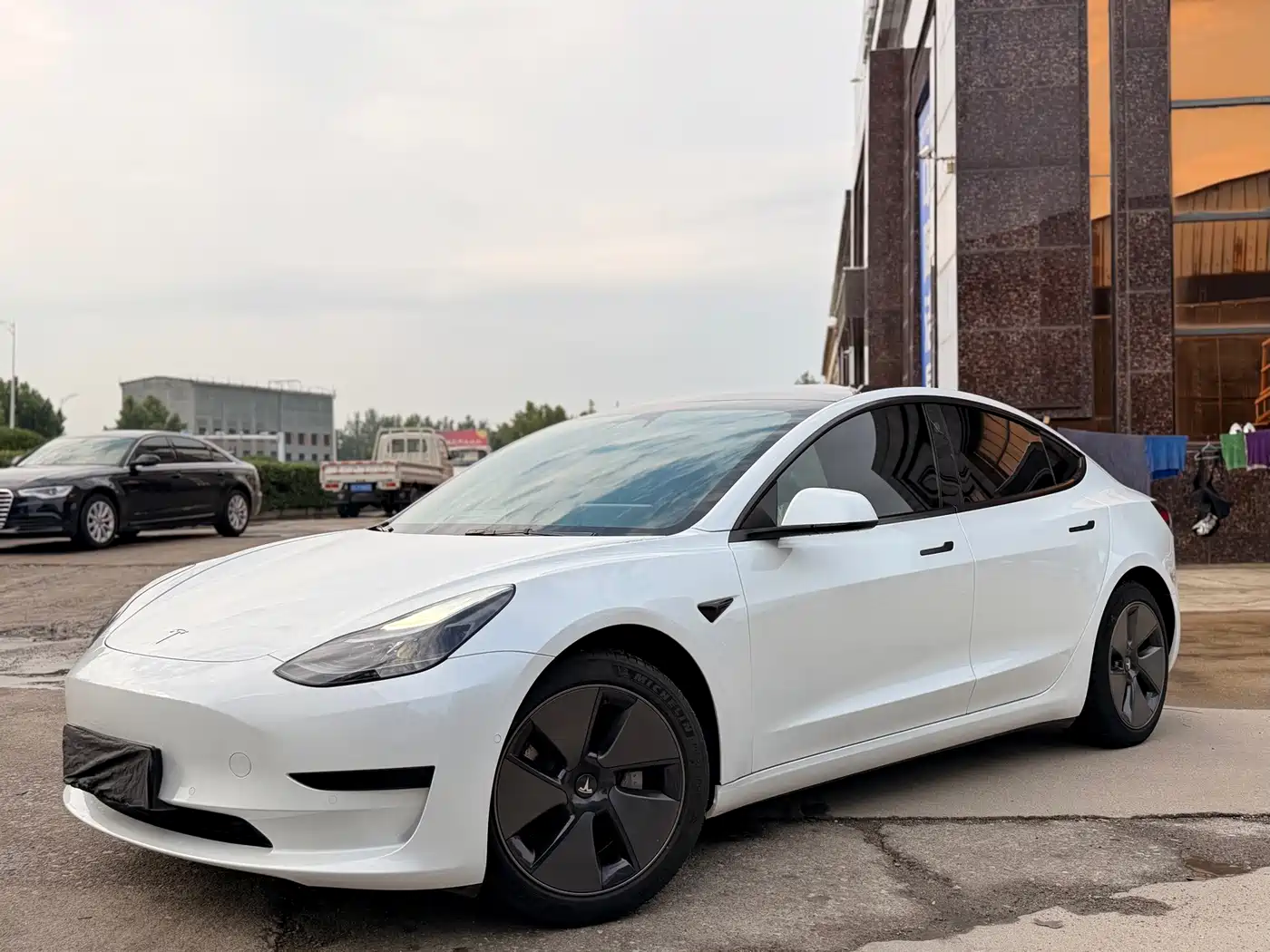 Tesla Model 3 2022