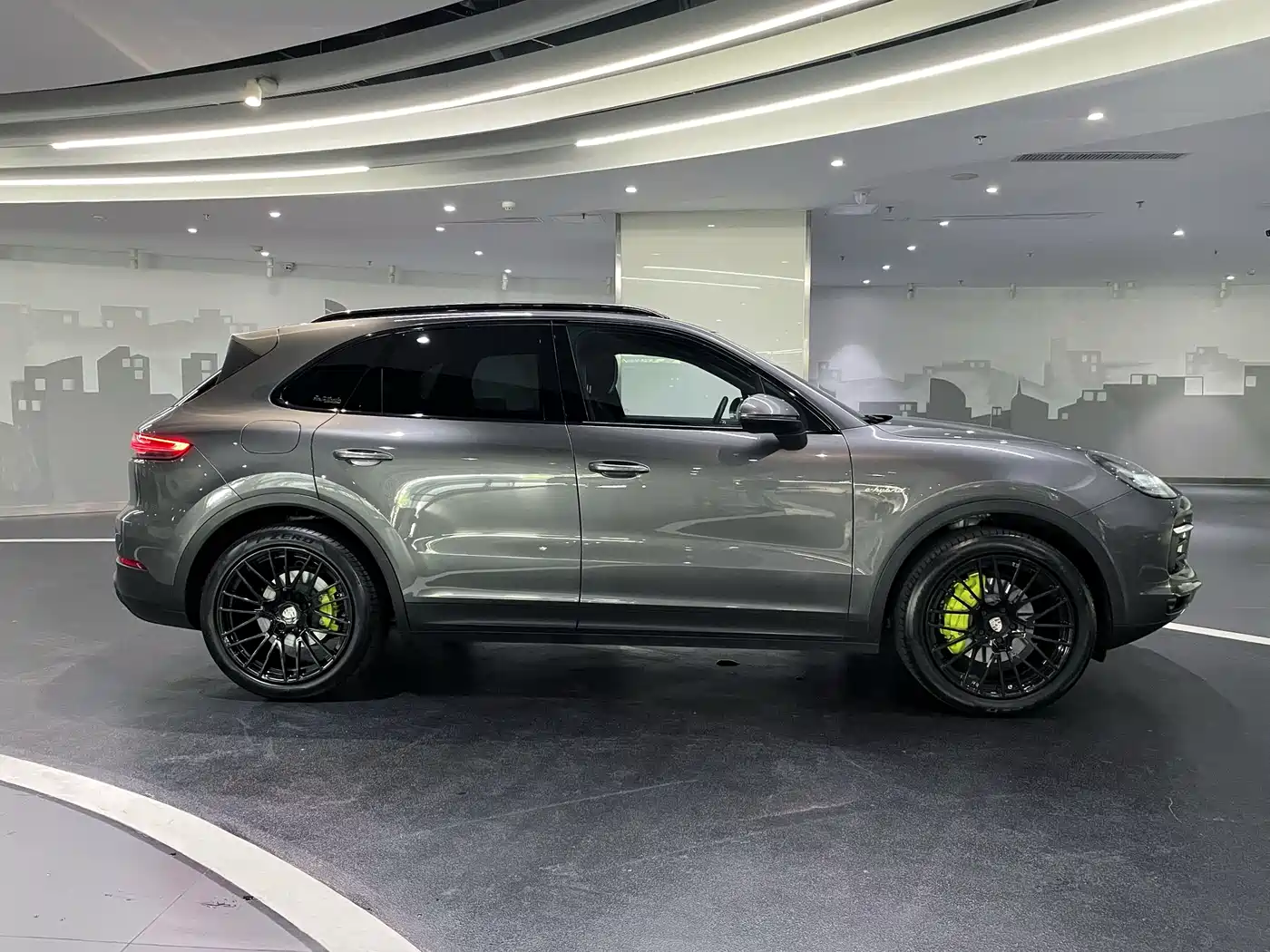 Porsche Cayenne New Energy 2023 Cayenne E-Hybrid 2.0T фото 2
