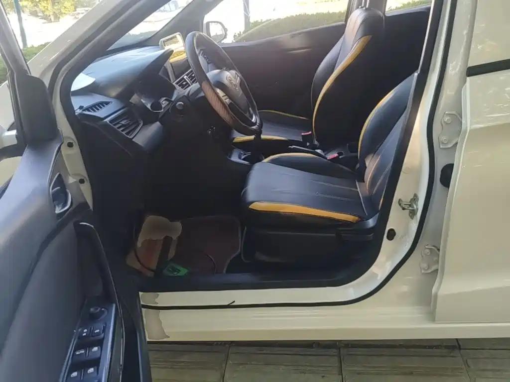 Baojun 310 2017 2016 1.2L Manual Comfort Model