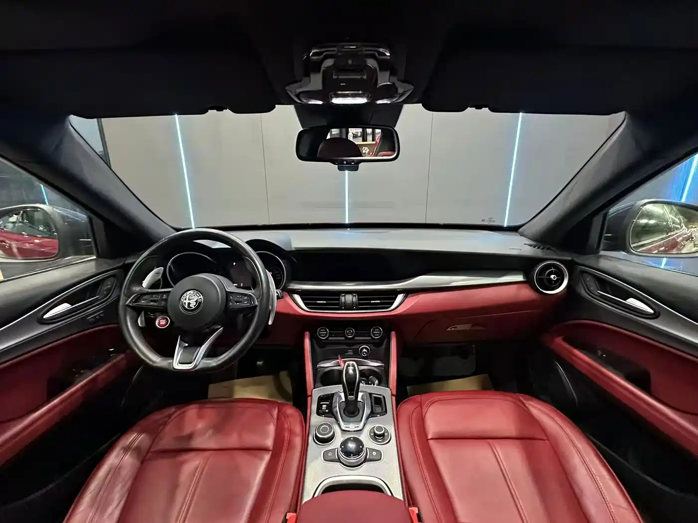 Alfa Romeo Stelvio 2021 2020 2.0T 280HP Luxury Edition