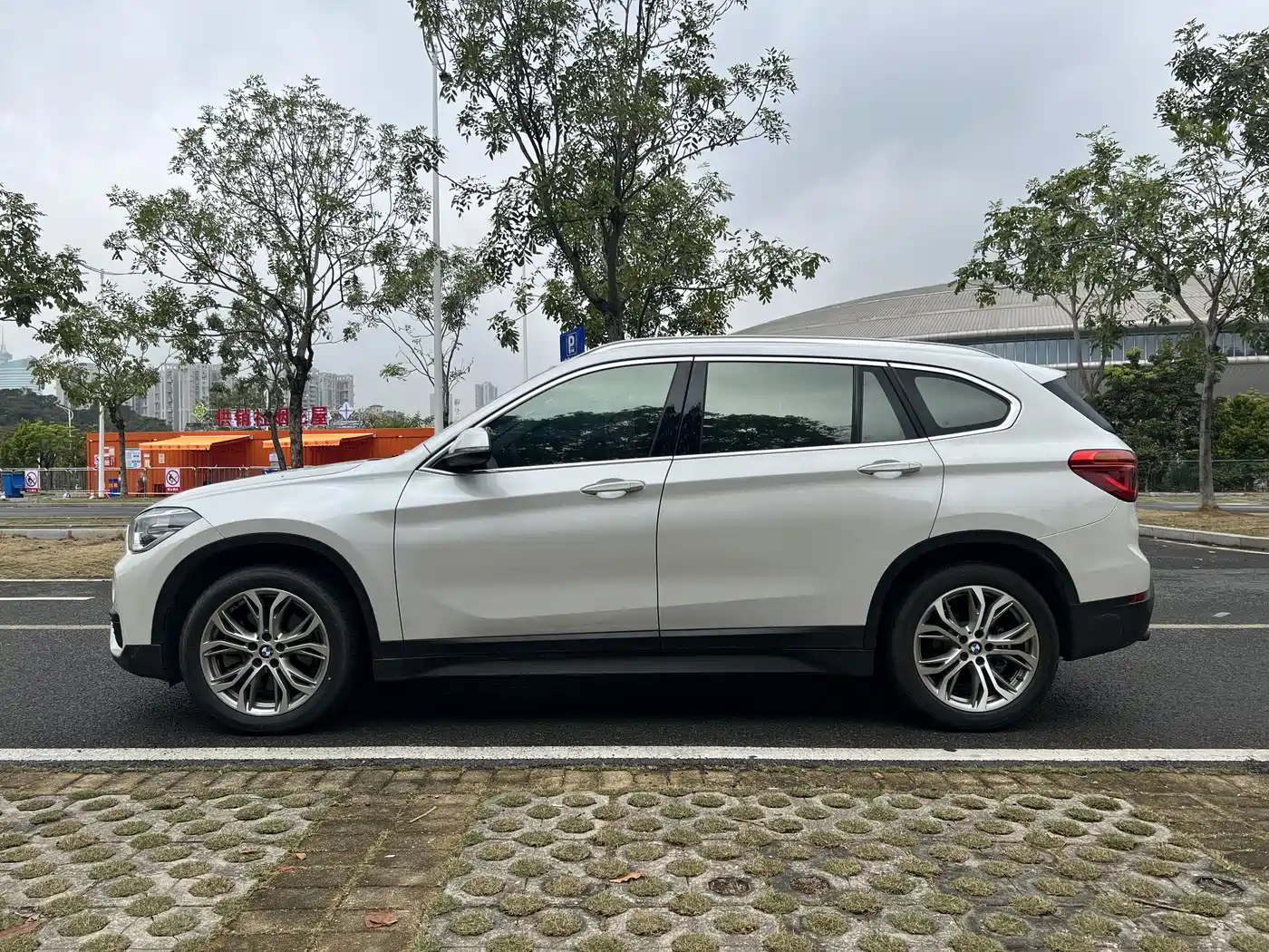 BMW X1 2018 sDrive20Li Leading Model фото 11