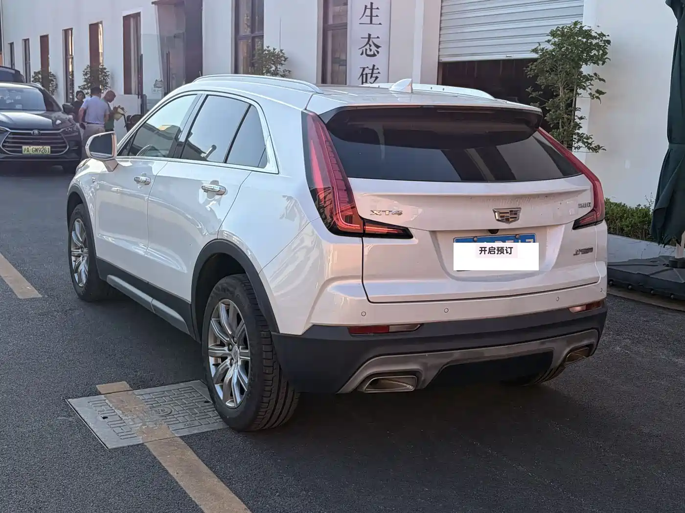 Cadillac XT4 2018 28T FWD Leading Edition фото 7
