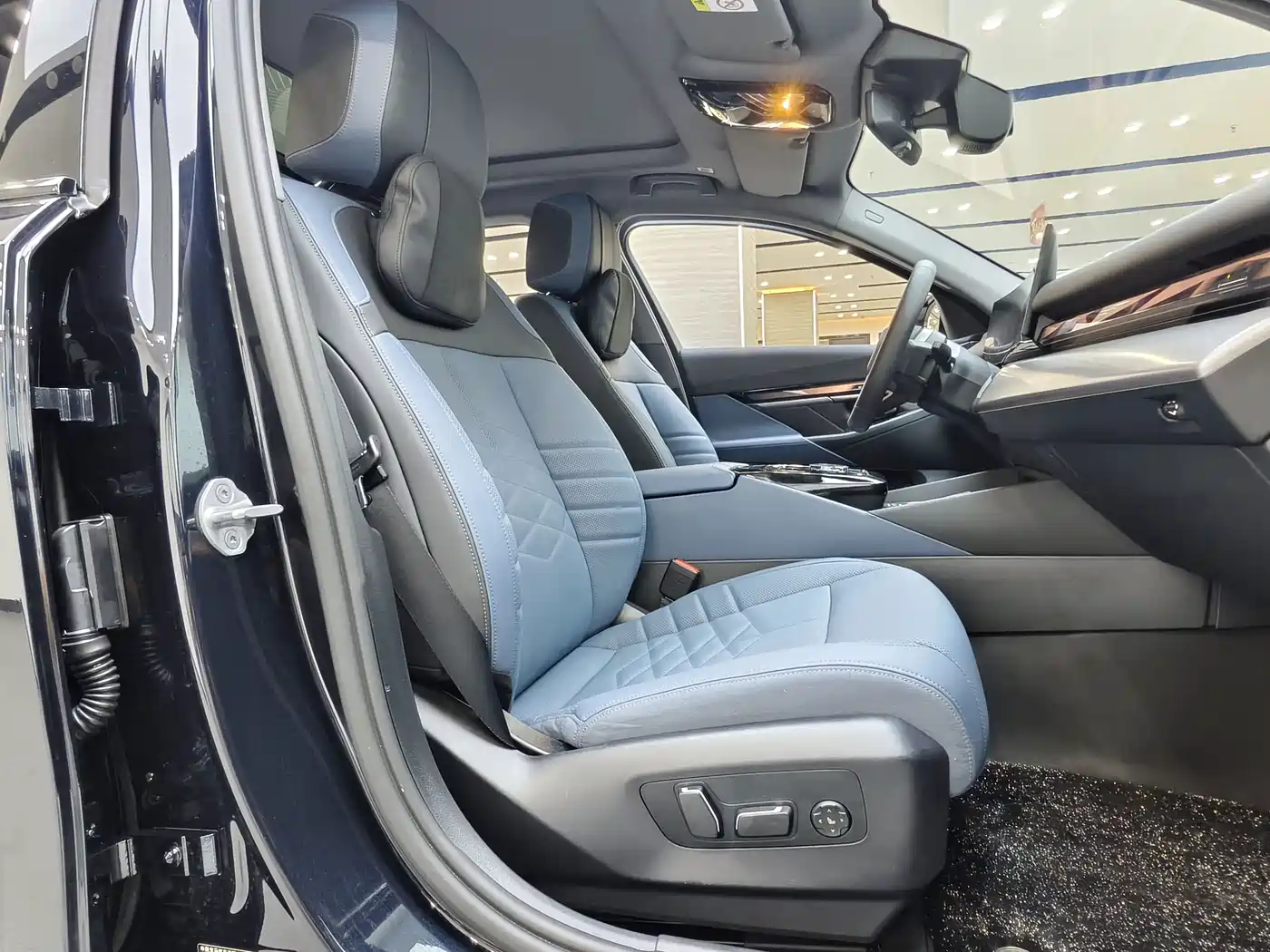 BMW i5 2025 eDrive 40L M Sport Package фото 9