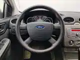 Фото 15 - Ford Focus