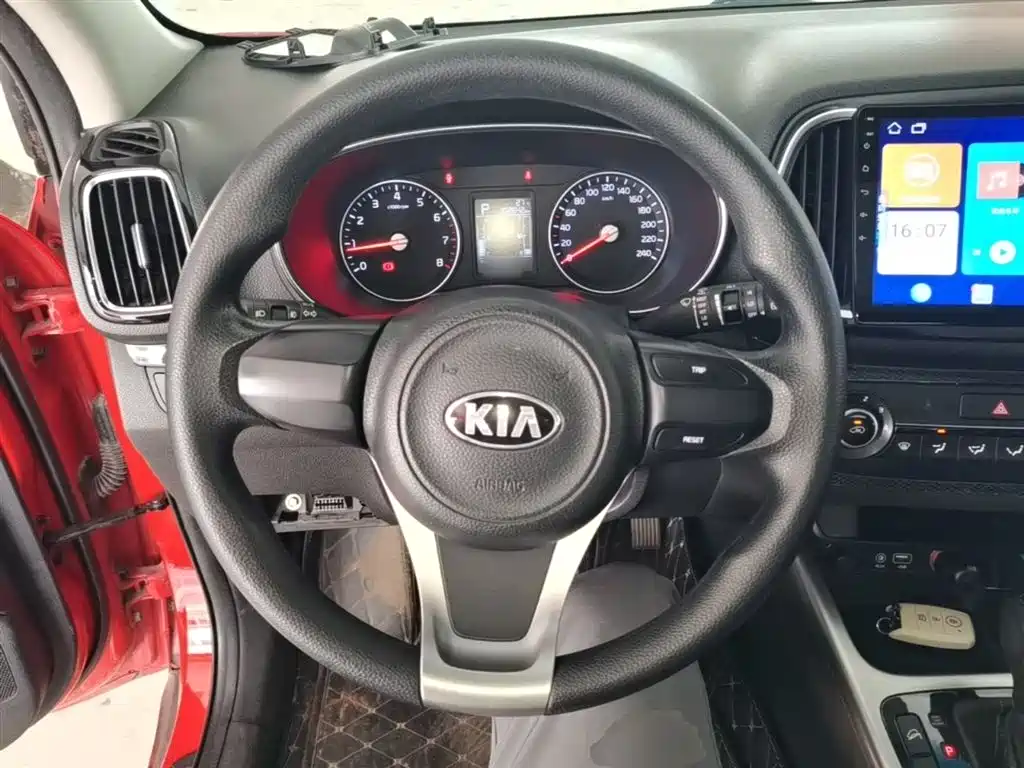 Kia KX3 Smart Run 2015 1.6L Automatic 2WD DLX фото 11