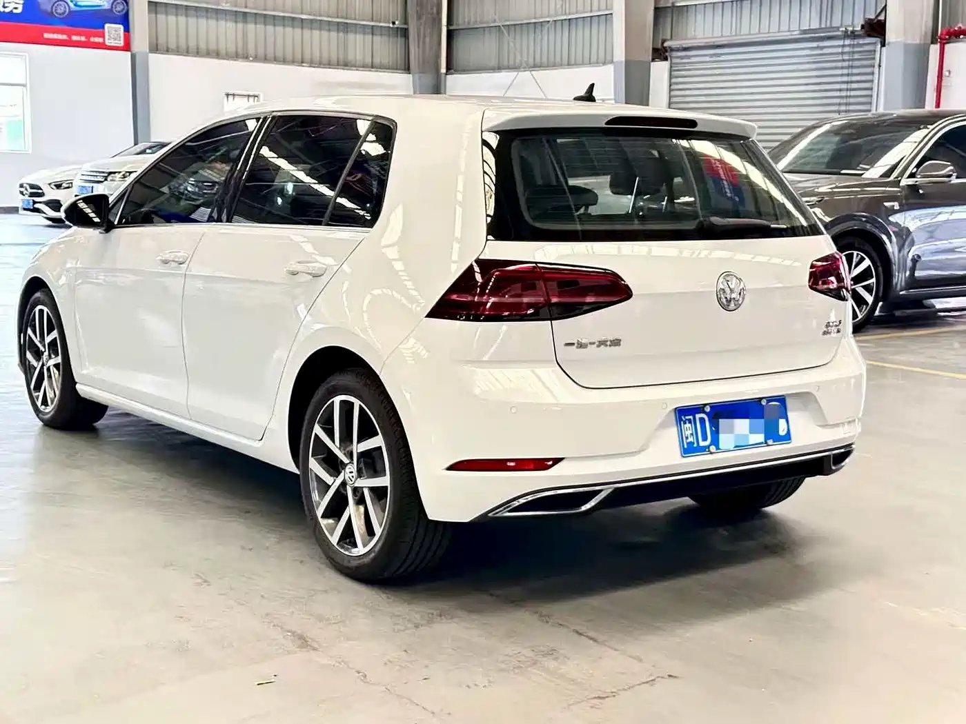 Volkswagen Golf 2020 Beloved Edition 280TSI DSG Luxury фото 4