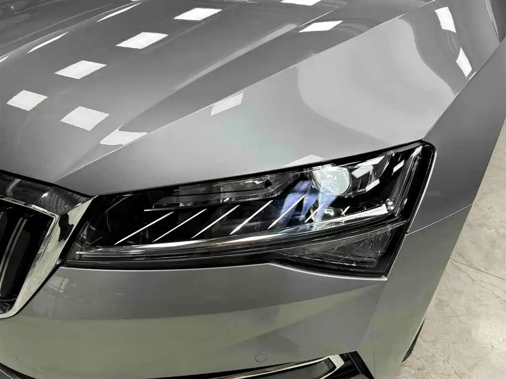 Škoda Superb 2024 TSI280 DSG Premium Edition фото 18