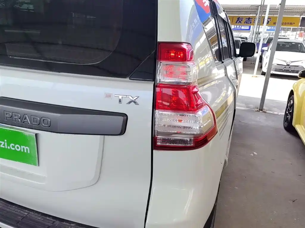 Toyota Prado 2016 2.7L Auto Standard Edition фото 8