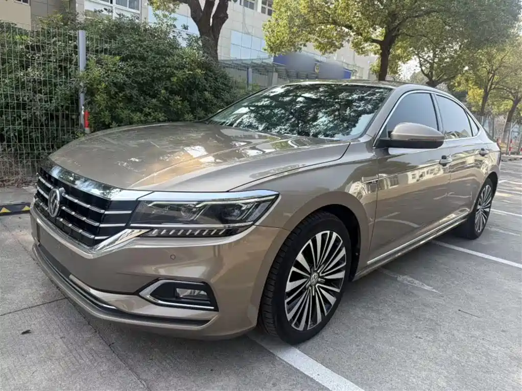 Volkswagen Passat 2019 Model 330TSI Luxury Edition China V