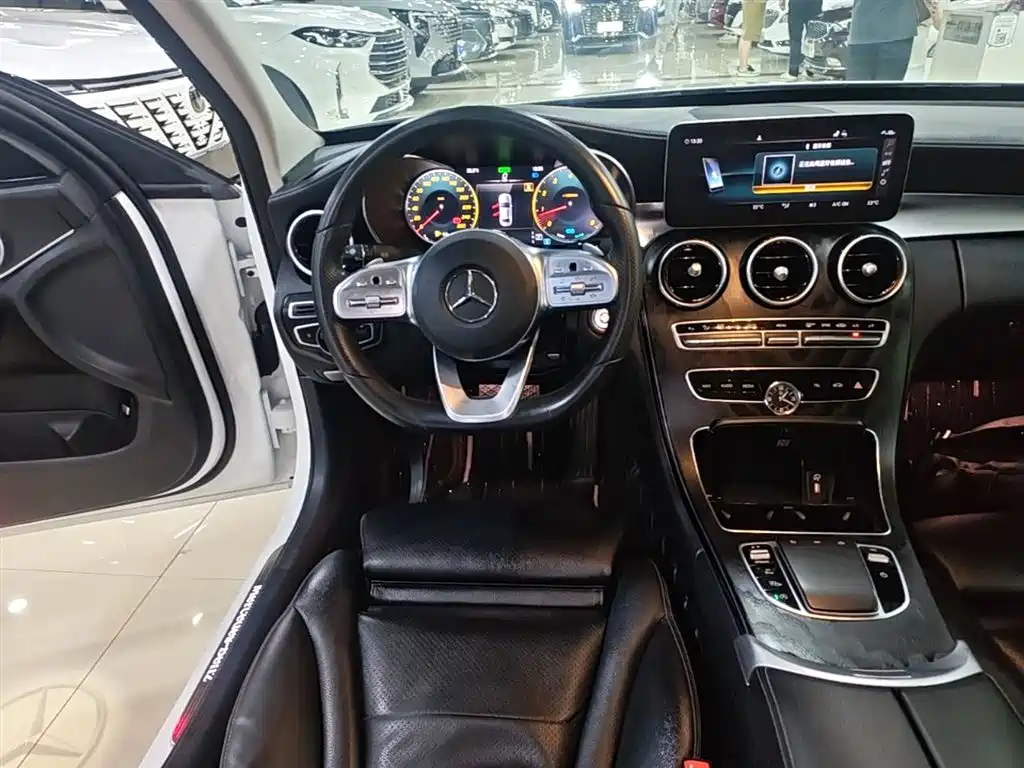 MERCEDES-BENZ CLASS C