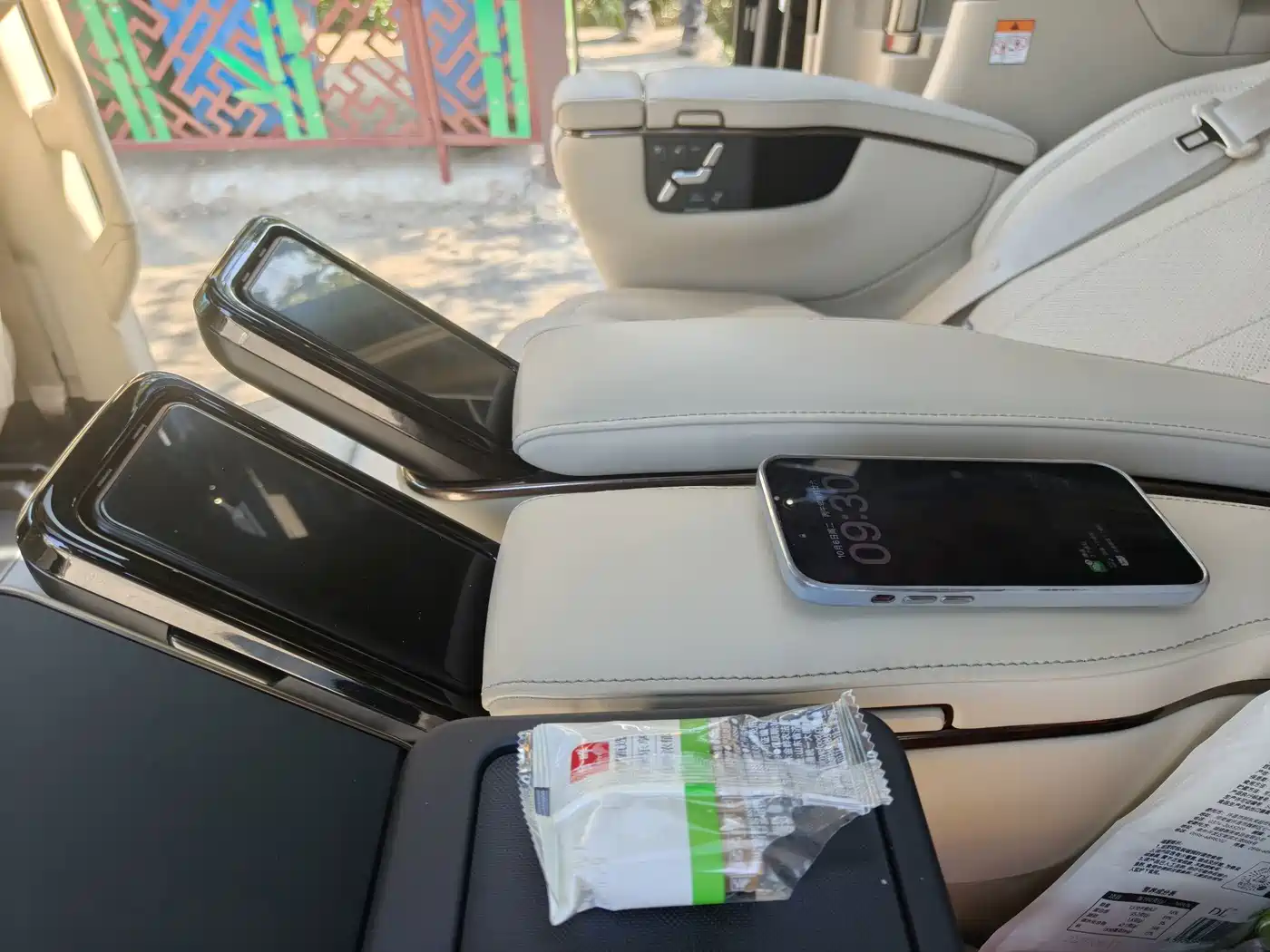 Toyota Vellfire 2024 2024 Crown Hybrid 2.5L Executive Premium Edition