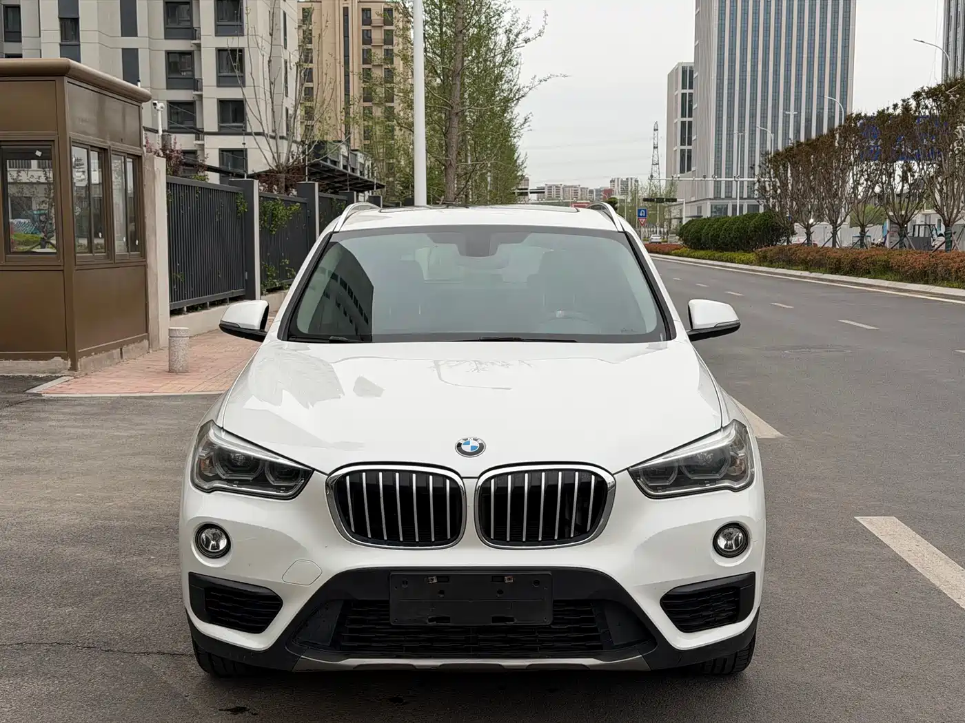 BMW X1 2019 sDrive20Li Leading Model фото 2