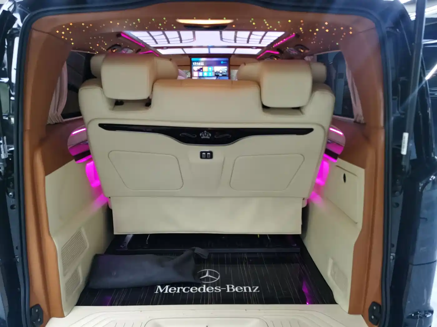 Mercedes-Benz Vito 2021 2.0T Business Edition 7-seater фото 14