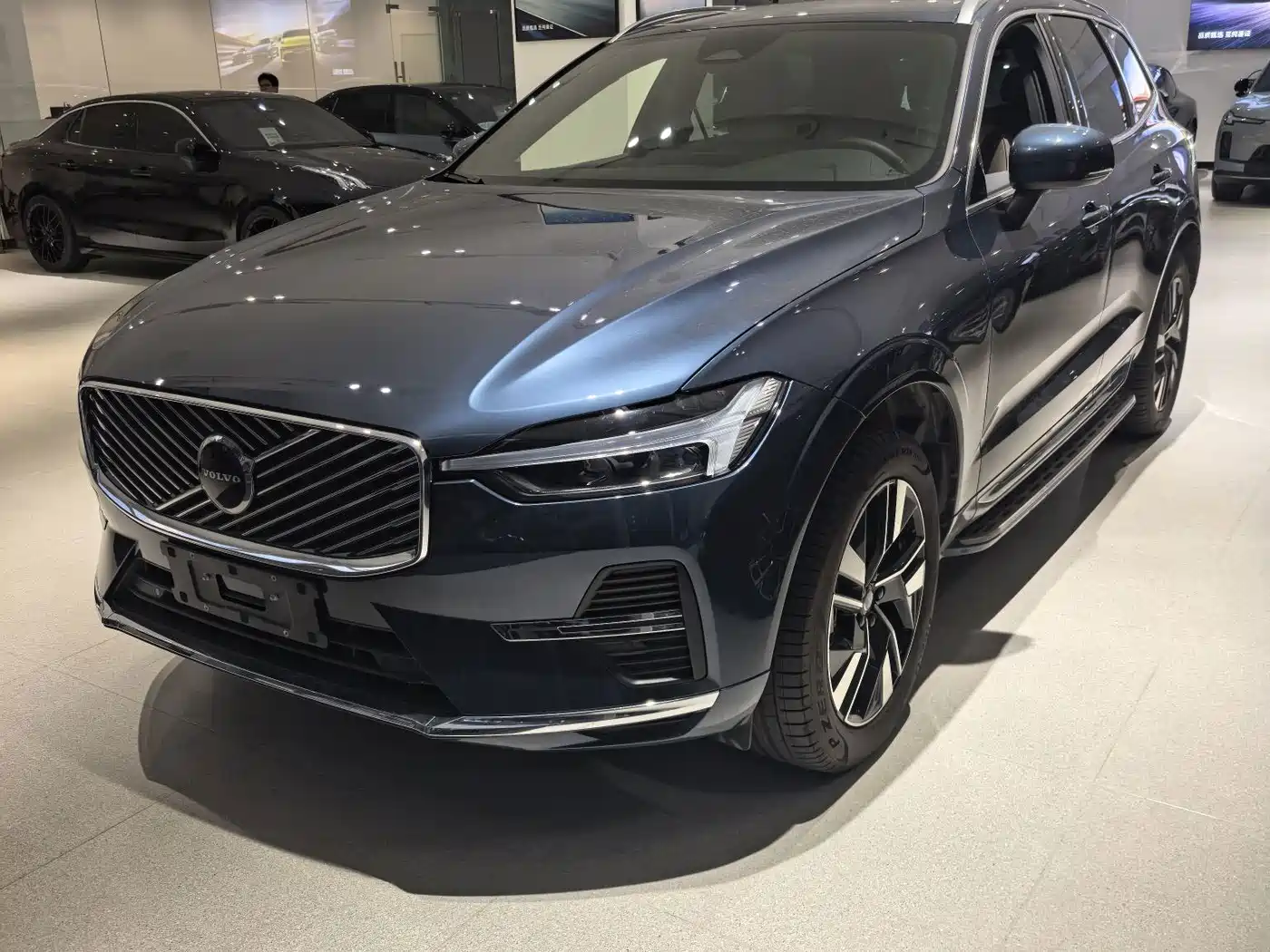 Volvo XC60 2025 2026 Model B5 AWD Premium Luxury