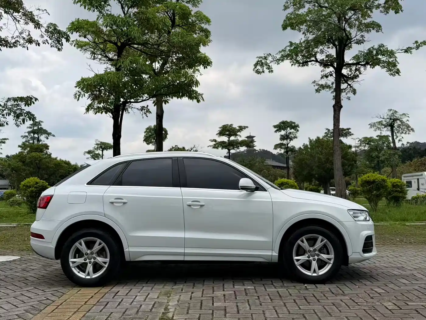 Audi Q3 2017 30 TFSI Fashion фото 13