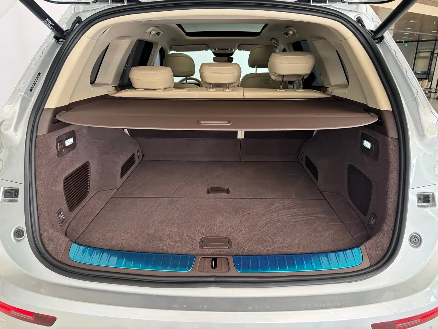 AITO Wenjie AITO M7 2024 1.5T Smart AWD Max Edition 5-Seater фото 17