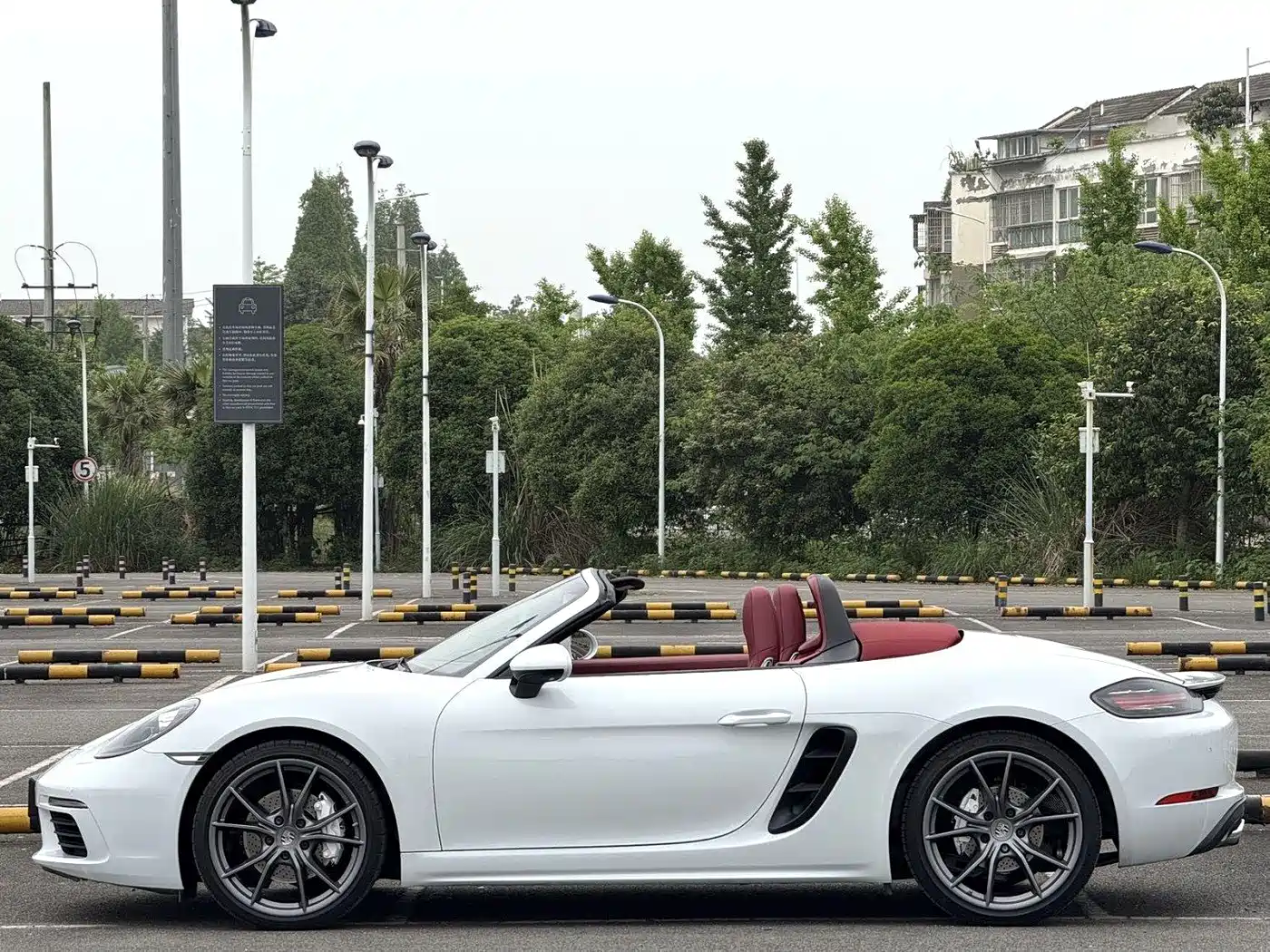Porsche 718 2018 Boxster 2.0T фото 8